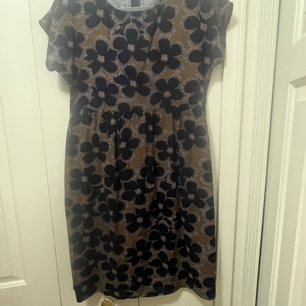 Tan and Cream Sheath Mini Dress with Flutter Sleeves